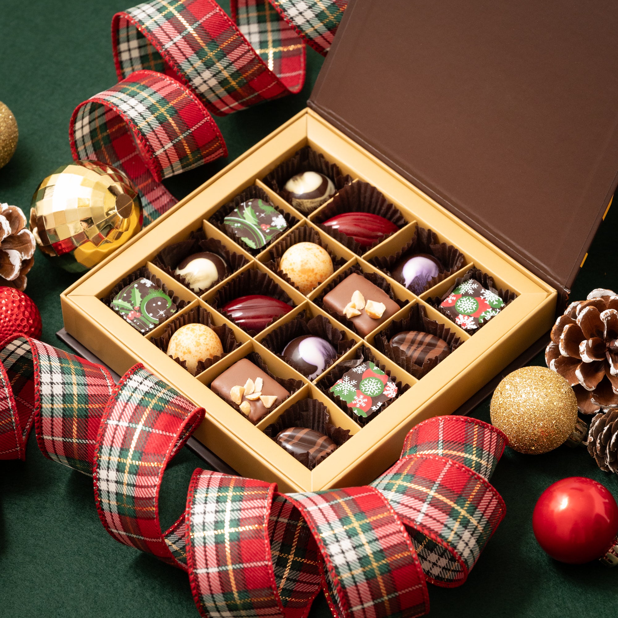 16-pc Box of Holiday Chocolates – St. Croix Chocolate Company
